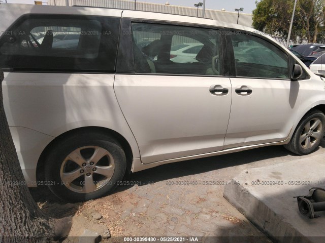 Photo 3 VIN: 00000000000009185 - TOYOTA SIENNA 