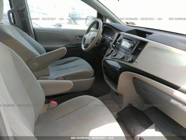 Photo 4 VIN: 00000000000009185 - TOYOTA SIENNA 