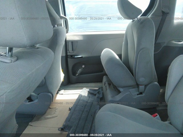 Photo 7 VIN: 00000000000009185 - TOYOTA SIENNA 