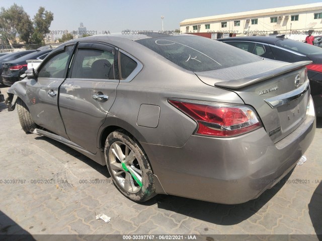 Photo 2 VIN: 00000000000101459 - NISSAN ALTIMA 