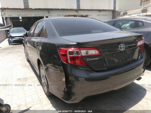 Photo 2 VIN: 00000000000181553 - TOYOTA CAMRY 