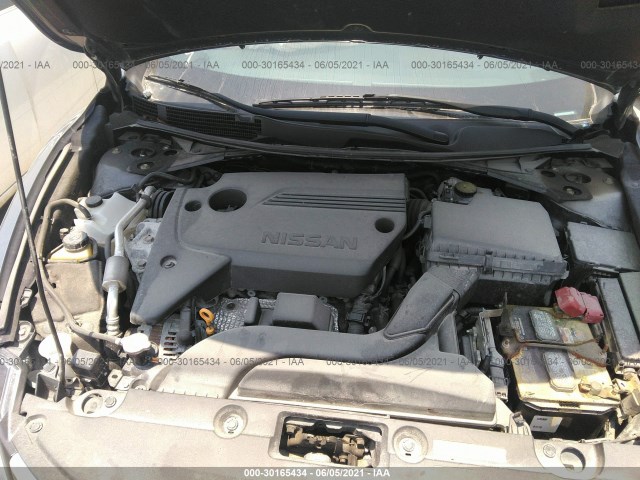 Photo 9 VIN: 00000000000218141 - NISSAN ALTIMA 