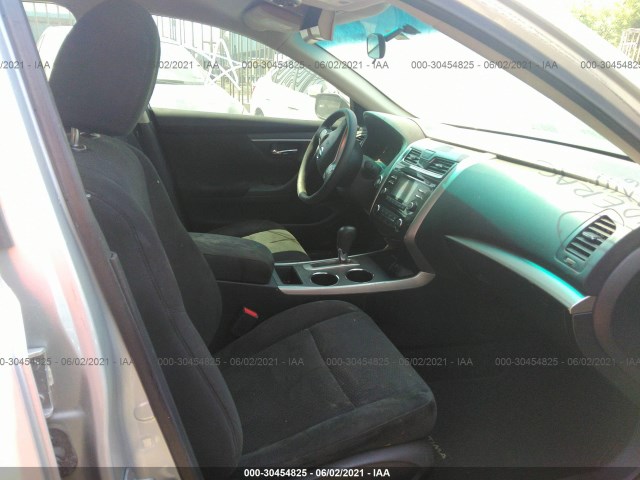 Photo 4 VIN: 00000000000372405 - NISSAN ALTIMA 