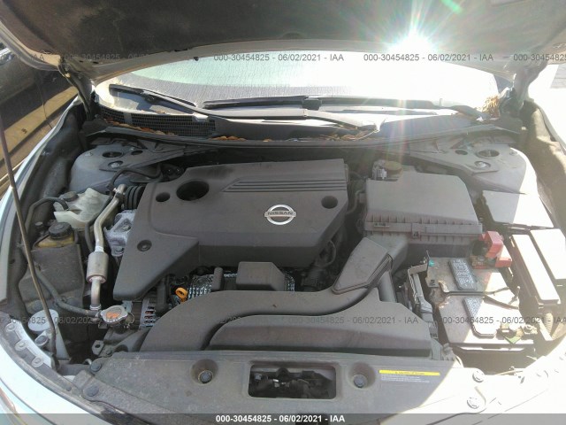 Photo 9 VIN: 00000000000372405 - NISSAN ALTIMA 