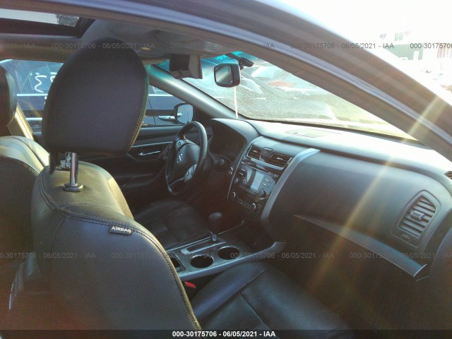 Photo 4 VIN: 00000000000404776 - NISSAN ALTIMA 