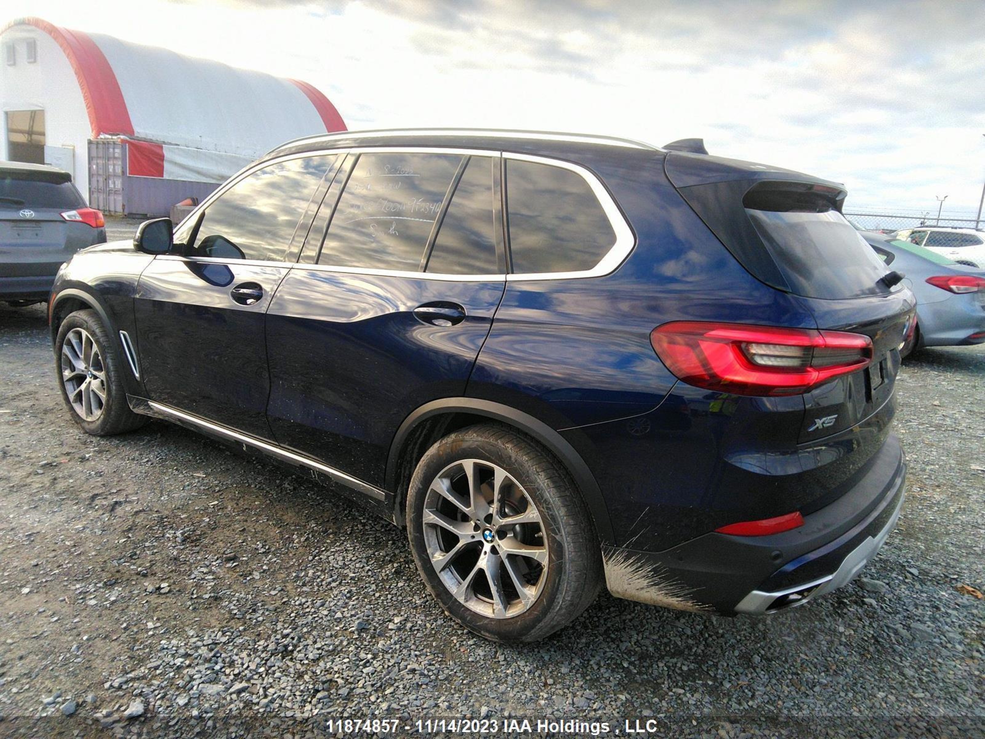 Photo 2 VIN: 00000000000T98672 - BMW X5 