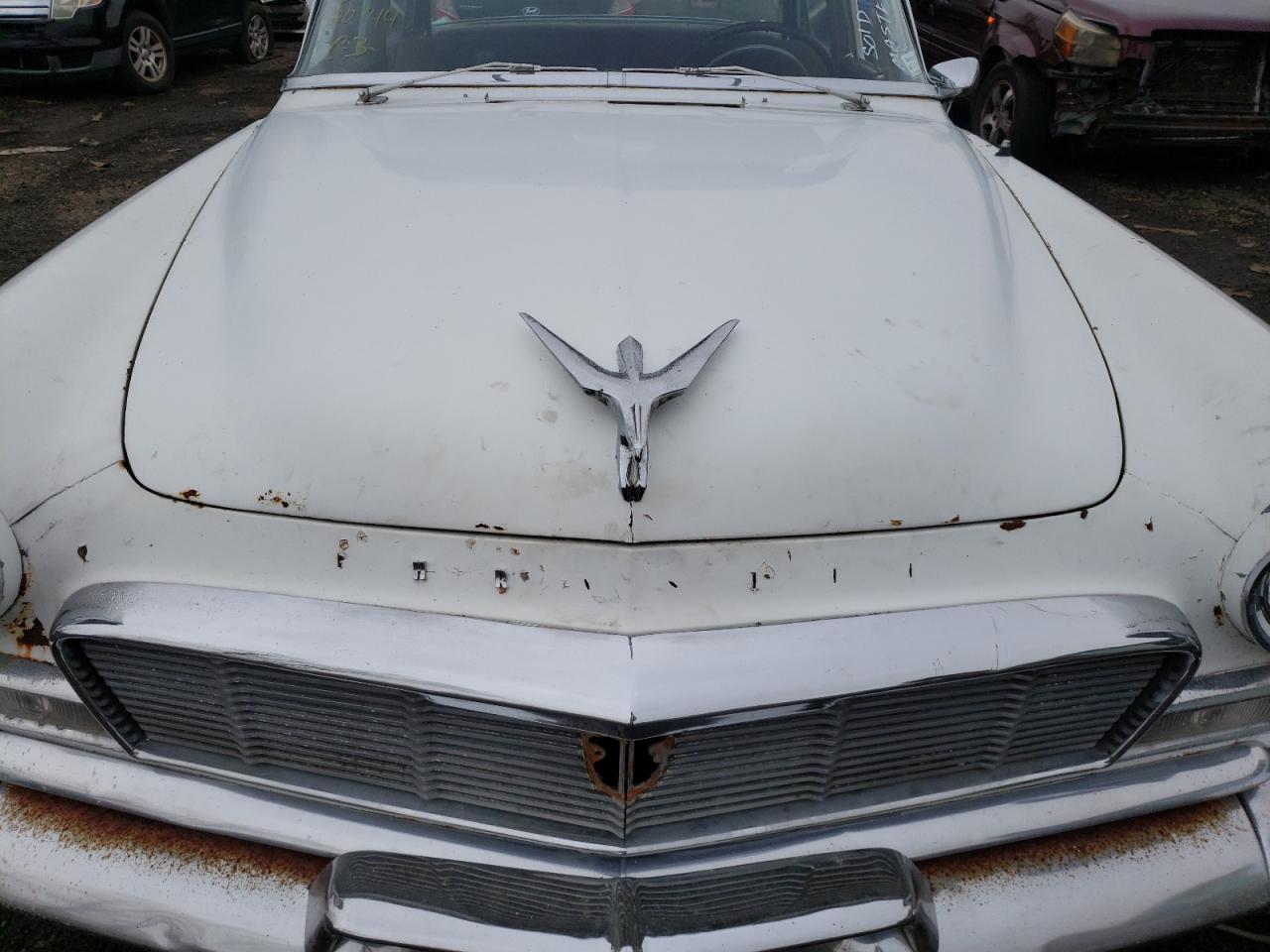 Photo 10 VIN: 0000000000N567112 - CHRYSLER NEW YORKER 