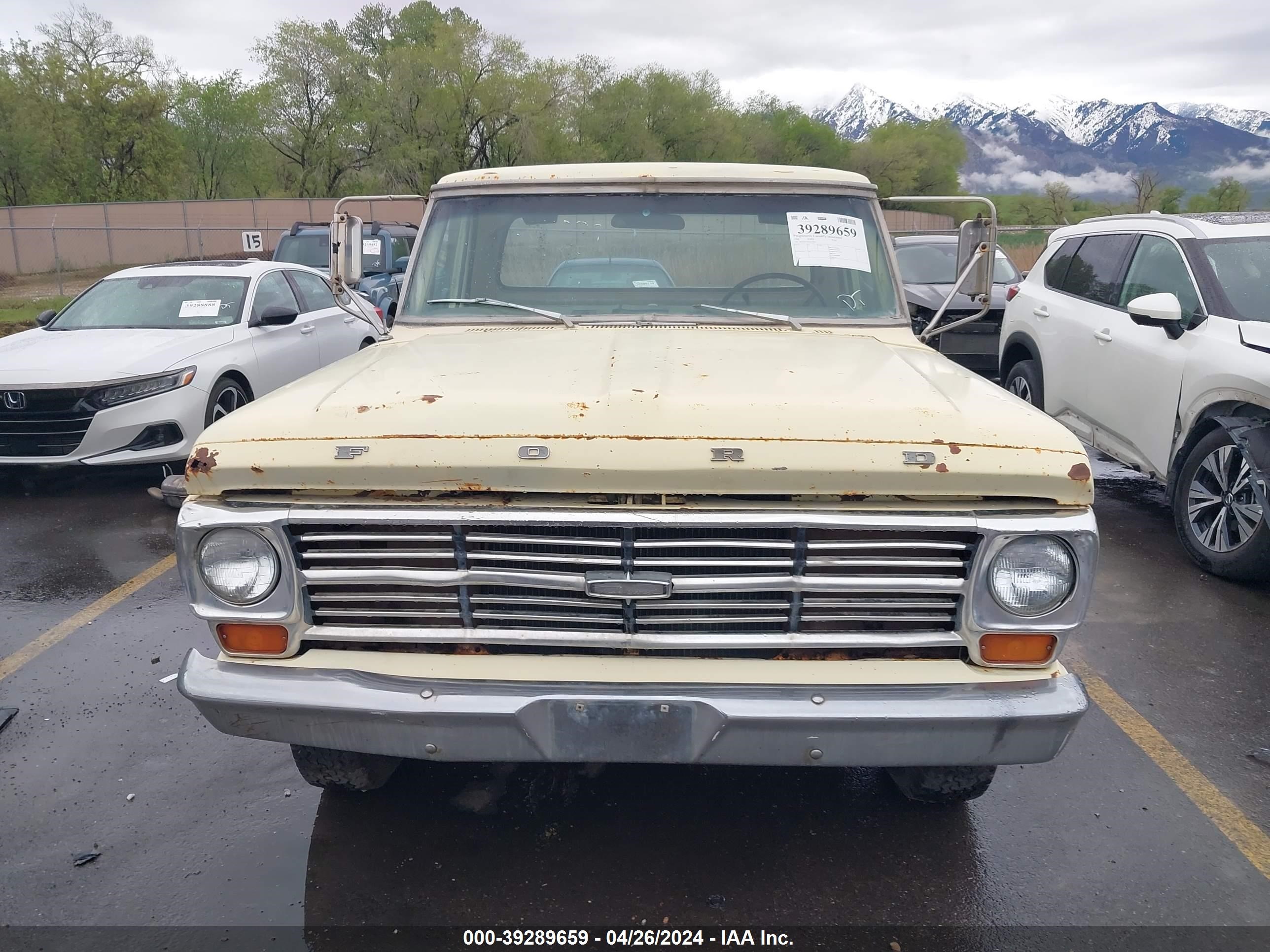 Photo 11 VIN: 000000F25YRD41039 - FORD F250 