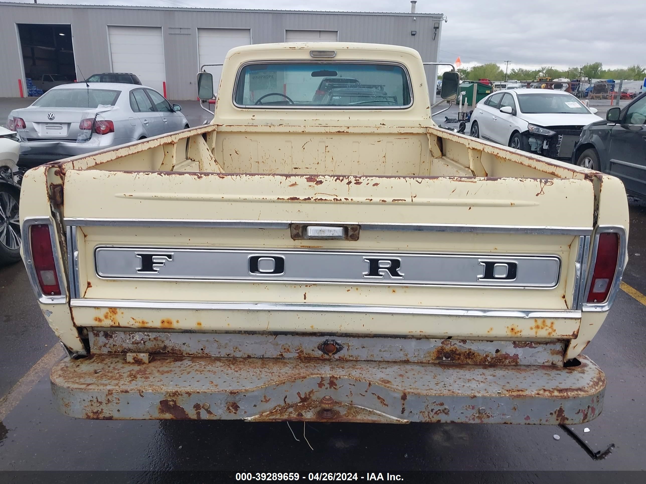 Photo 15 VIN: 000000F25YRD41039 - FORD F250 