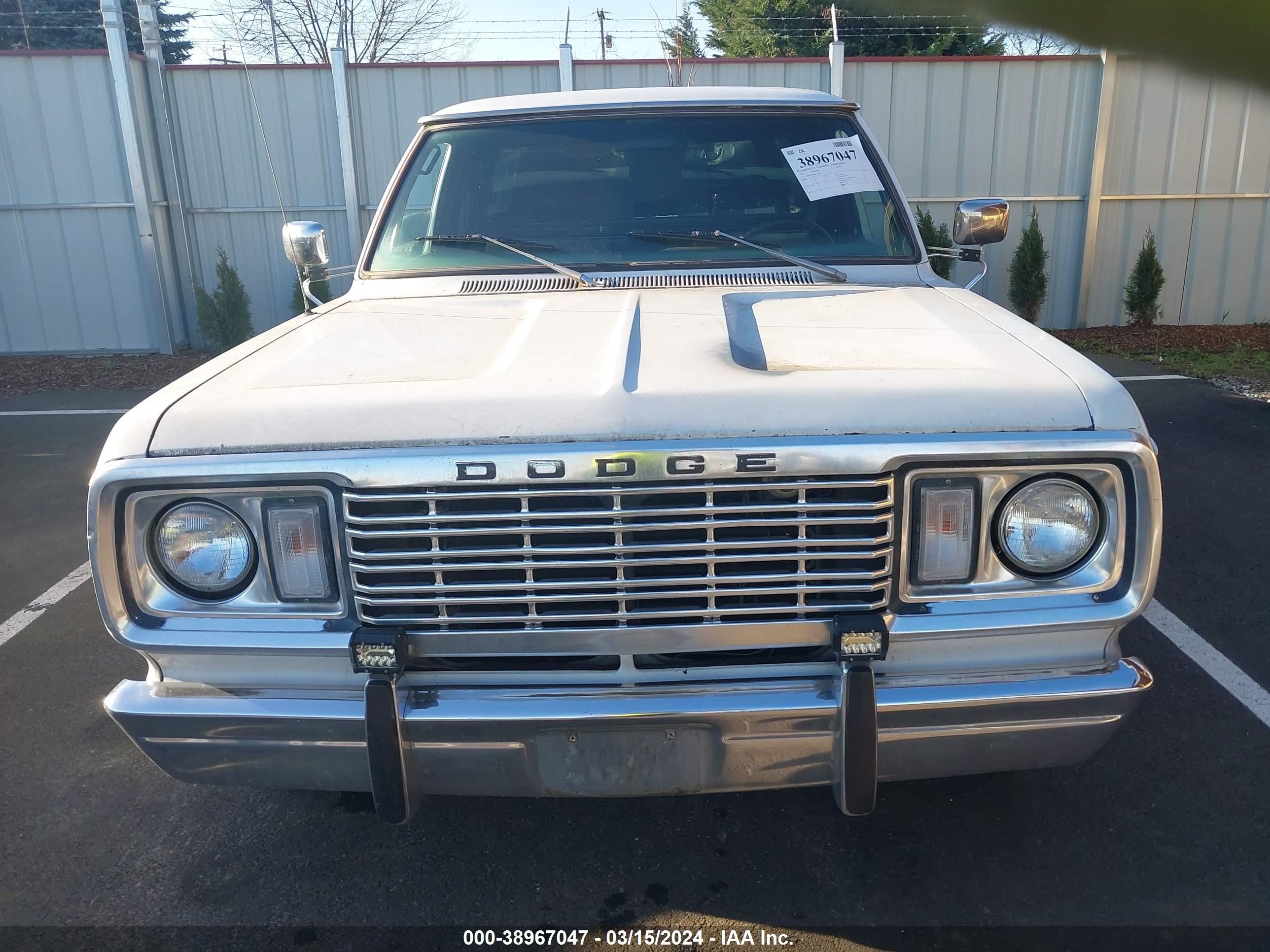 Photo 12 VIN: 0000D14BE8S110401 - DODGE D150 