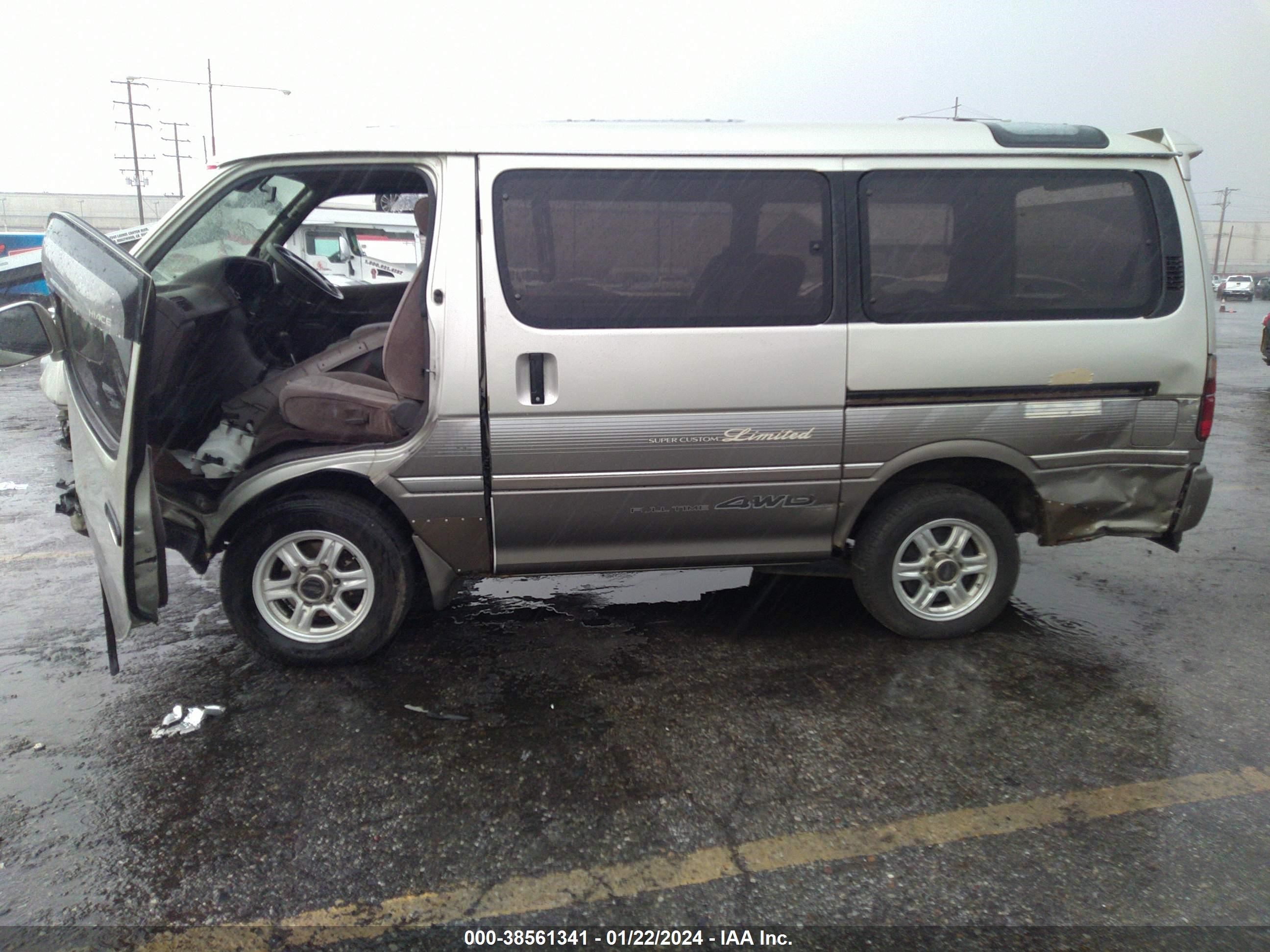 Photo 13 VIN: 0000KZH1061026469 - TOYOTA HIACE 