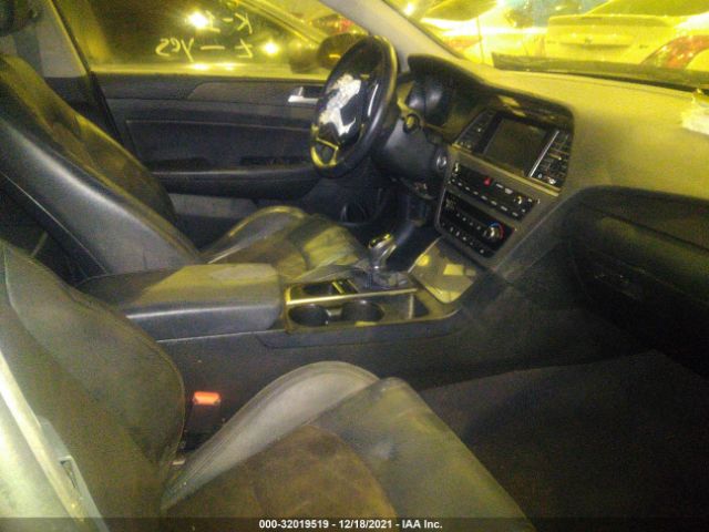 Photo 4 VIN: 000E34AF8HH469973 - HYUNDAI SONATA 