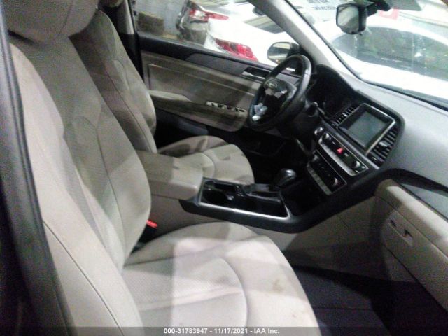 Photo 4 VIN: 000E34AF9JH611625 - HYUNDAI SONATA 