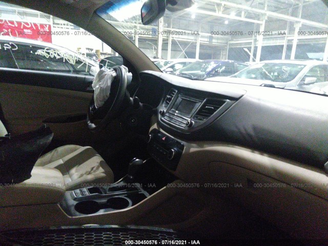 Photo 4 VIN: 000J3CA42GU177324 - HYUNDAI TUCSON 