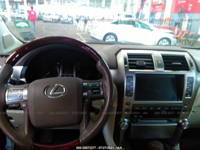 Photo 6 VIN: 000JM7FX9A5013577 - LEXUS GX 460 