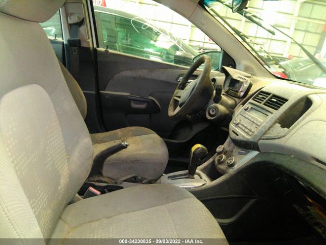 Photo 4 VIN: 001JA6SH9C4139914 - CHEVROLET SONIC 