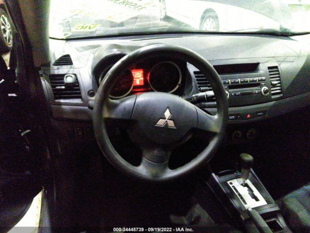 Photo 6 VIN: 0032U1FU6AU008688 - MITSUBISHI LANCER 