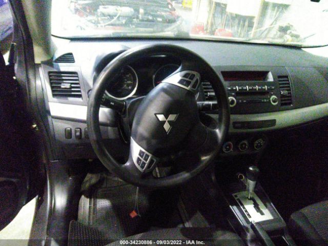 Photo 6 VIN: 0032U2FU6AU010494 - MITSUBISHI LANCER 