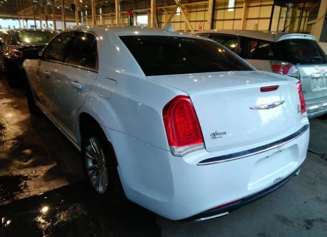 Photo 2 VIN: 003CCAAG5JH117855 - CHRYSLER 300 