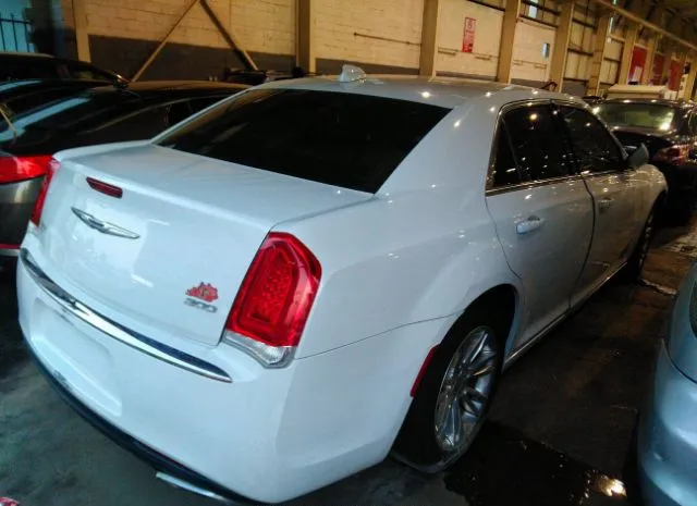 Photo 3 VIN: 003CCAAG5JH117855 - CHRYSLER 300 