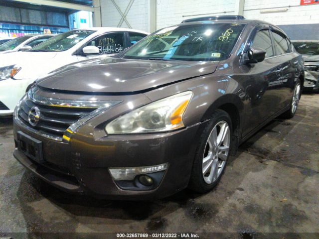 Photo 1 VIN: 004BL3AP6DC196257 - NISSAN ALTIMA 