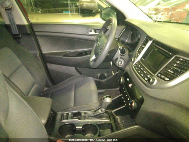 Photo 4 VIN: 008J2CA41JU768657 - HYUNDAI TUCSON 