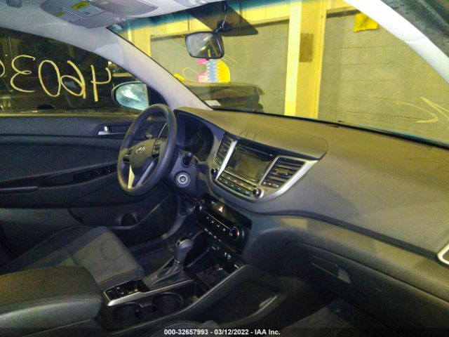 Photo 4 VIN: 008J3CA4XGU129893 - HYUNDAI TUCSON 