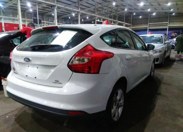 Photo 3 VIN: 00ADP3K25DL339165 - FORD FOCUS 