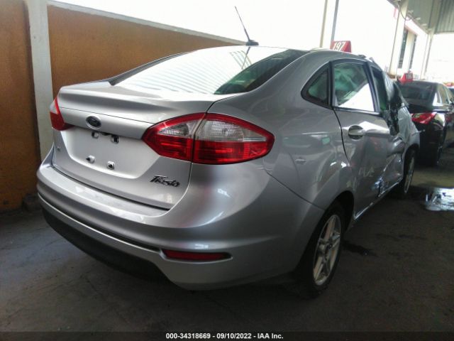 Photo 3 VIN: 00ADP4BJ7JM127956 - FORD FIESTA 