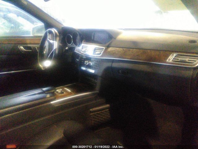 Photo 4 VIN: 00DHF8JB1EB052786 - MERCEDES-BENZ E-CLASS 