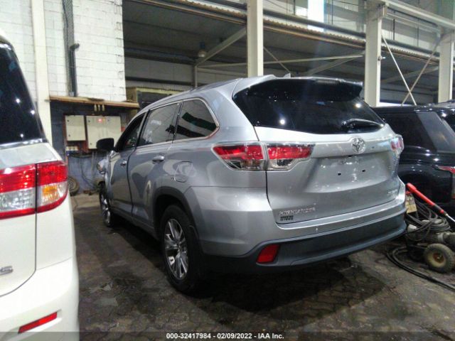 Photo 2 VIN: 00DJKRFH2FS206975 - TOYOTA HIGHLANDER 