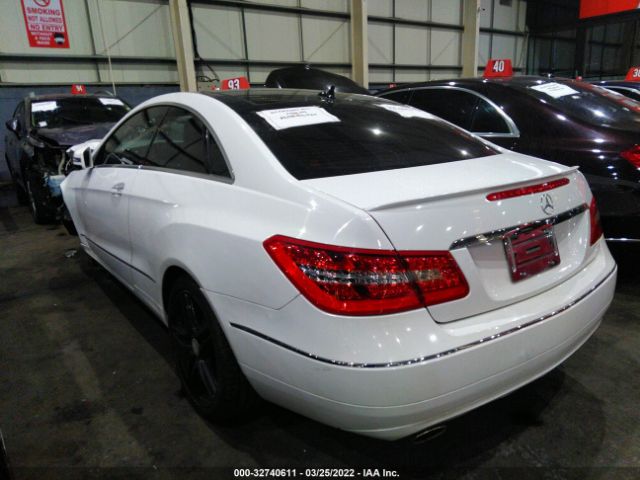 Photo 2 VIN: 00DKJ5KB1DF188585 - MERCEDES-BENZ E-CLASS 