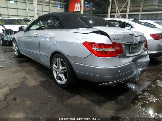 Photo 2 VIN: 00DKK5GF2BF108636 - MERCEDES-BENZ E-CLASS 