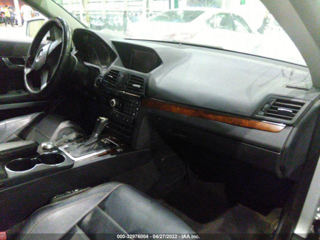 Photo 4 VIN: 00DKK5GF2BF108636 - MERCEDES-BENZ E-CLASS 