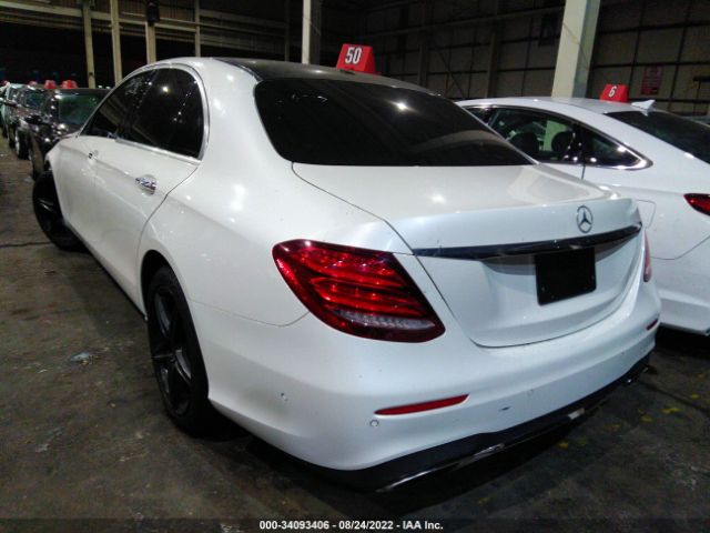 Photo 2 VIN: 00DZF4JB3HA082623 - MERCEDES-BENZ E-CLASS 