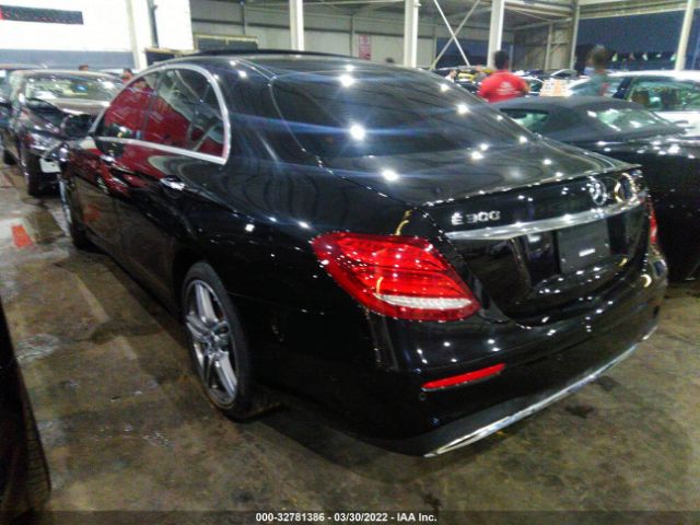 Photo 2 VIN: 00DZF4JB7JA313805 - MERCEDES-BENZ E-CLASS 