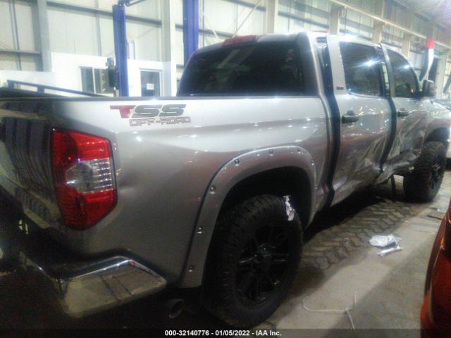 Photo 3 VIN: 00FDW5F15JX681147 - TOYOTA TUNDRA 4WD 