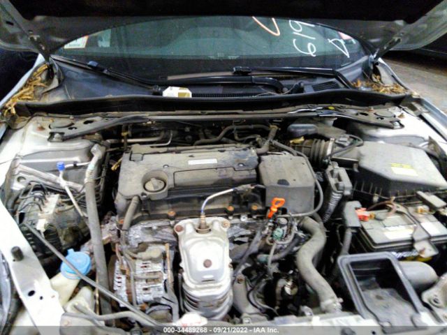 Photo 9 VIN: 00GCR2F51HA081700 - HONDA ACCORD SEDAN 