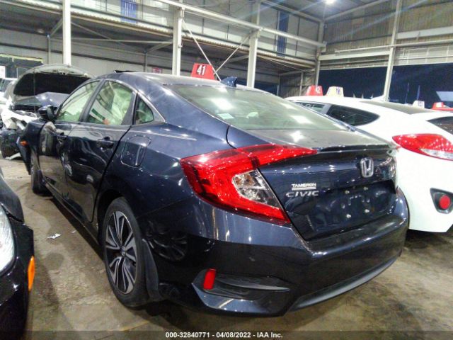 Photo 2 VIN: 00MFC1F77JX005831 - HONDA CIVIC SEDAN 