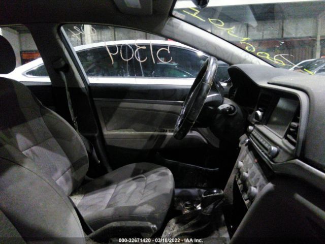 Photo 4 VIN: 00PD84LF9KH492681 - HYUNDAI ELANTRA 