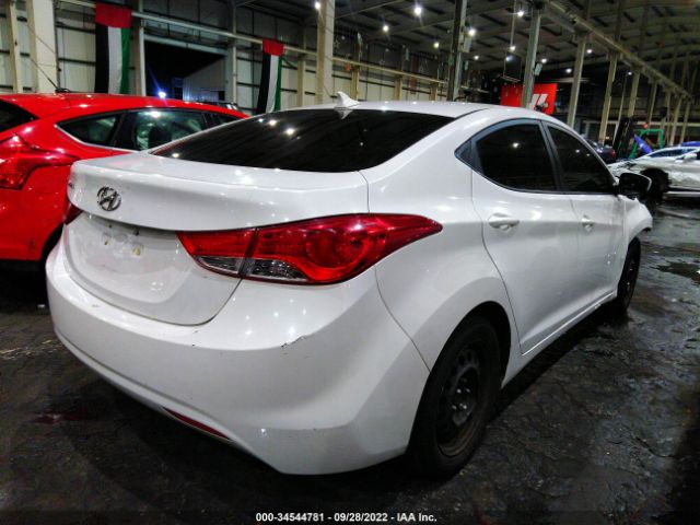 Photo 3 VIN: 00PDH4AE0BH030424 - HYUNDAI ELANTRA 