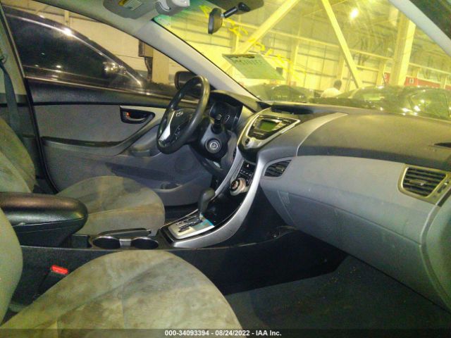 Photo 4 VIN: 00PDH4AEXBH042905 - HYUNDAI ELANTRA 