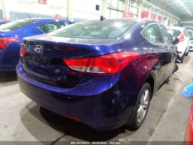 Photo 3 VIN: 00PDH4AEXDH299923 - HYUNDAI ELANTRA 