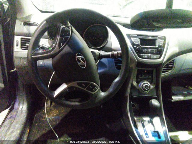 Photo 6 VIN: 00PDH4AEXDH299923 - HYUNDAI ELANTRA 