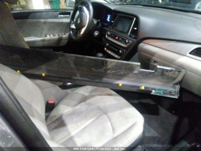 Photo 4 VIN: 00PE24AF3KH804129 - HYUNDAI SONATA 