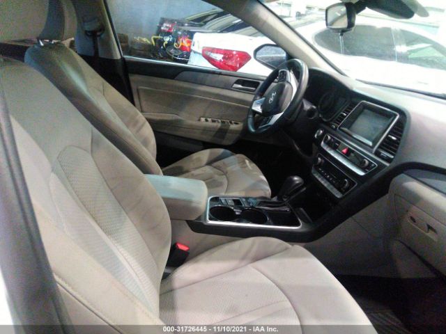 Photo 4 VIN: 00PE34AF9KH750834 - HYUNDAI SONATA 