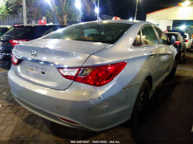 Photo 3 VIN: 00PEB4AC2BH230631 - HYUNDAI SONATA 