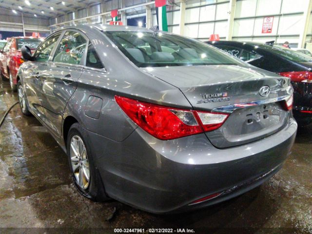 Photo 2 VIN: 00PEB4AC3CH481918 - HYUNDAI SONATA 