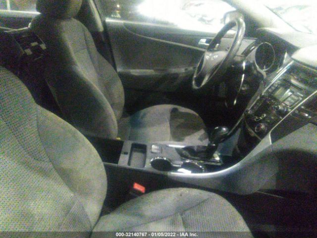 Photo 4 VIN: 00PEB4AC8BH053311 - HYUNDAI SONATA 