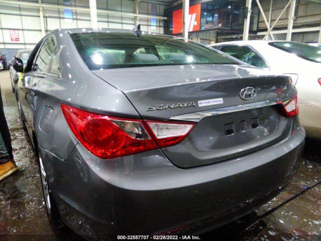 Photo 2 VIN: 00PEB4AC8DH774828 - HYUNDAI SONATA 